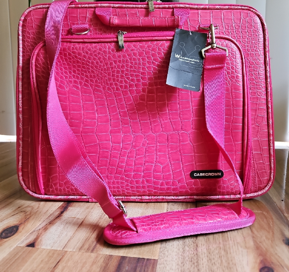 CaseCrown Pink Crocodile-Embossed Laptop Bag